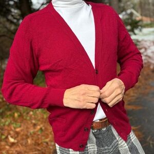 JAMES PRINGLE—Mid-Century Maroon Pure Lambswool Cardigan—Mens L—Made in Scotland